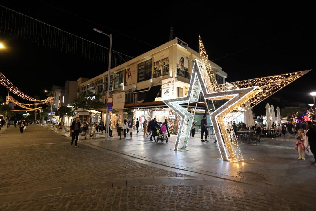 Χριστουγεννιάτικος στολισμός Ηράκλειο