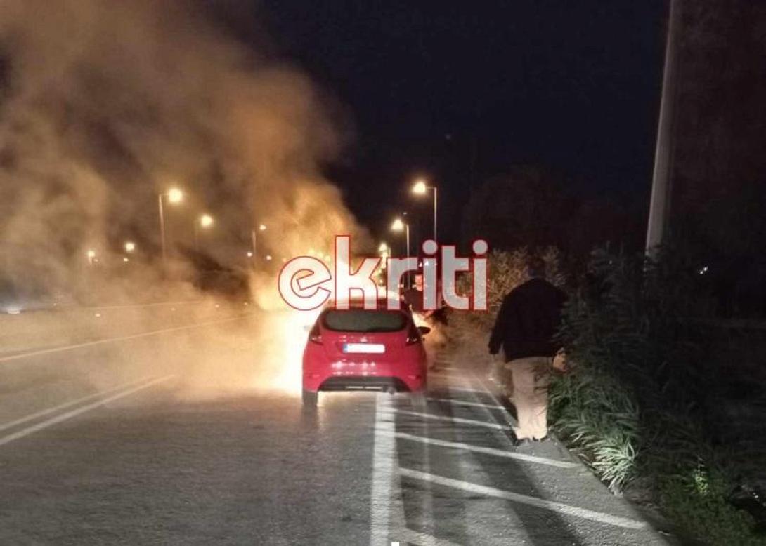 φωτια σε αυτοκίνητο