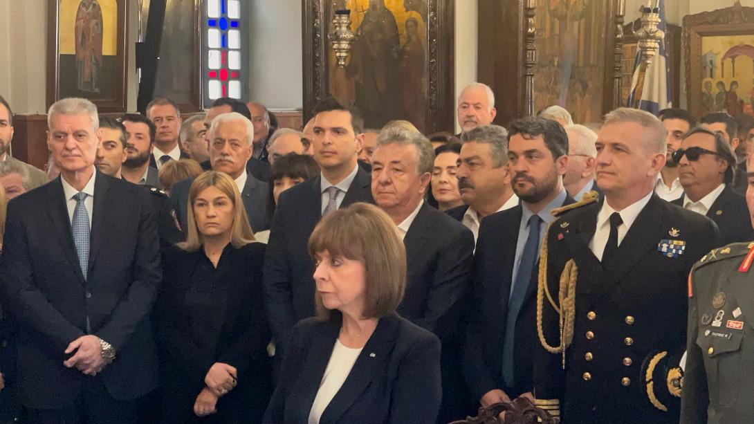 ΣΑΚΕΛΑΡΟΠΟΥΛΟΥ - ΑΡΝΑΟΥΤΑΚΗς