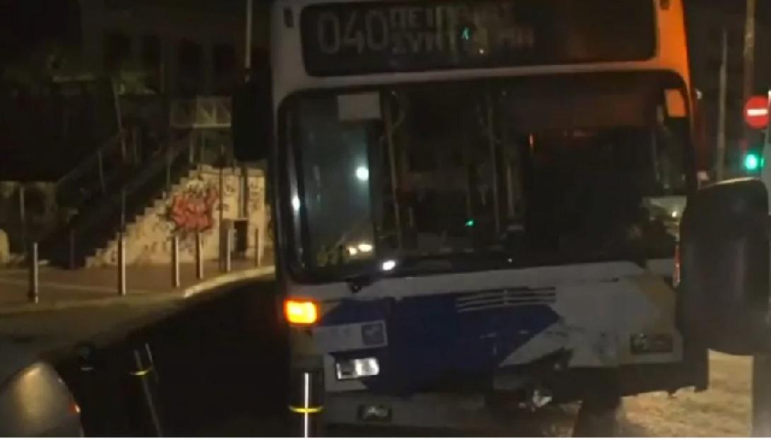 Πειραιάς τροχαίο λεωφορείο