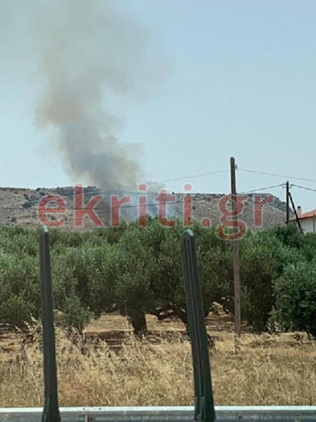  Μεγάλη φωτιά κοντά στο Πεδίο Βολής Γουβών