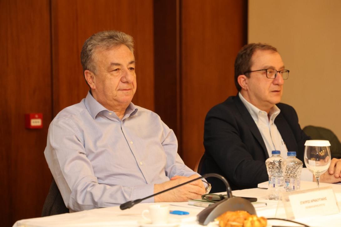 αρναουτακης - ζάχαρης