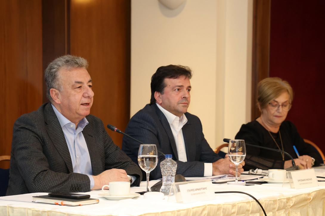 Σταύρος Αρναουτάκης 