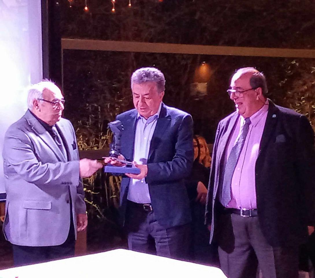 αρναουτάκης απόστρατοι