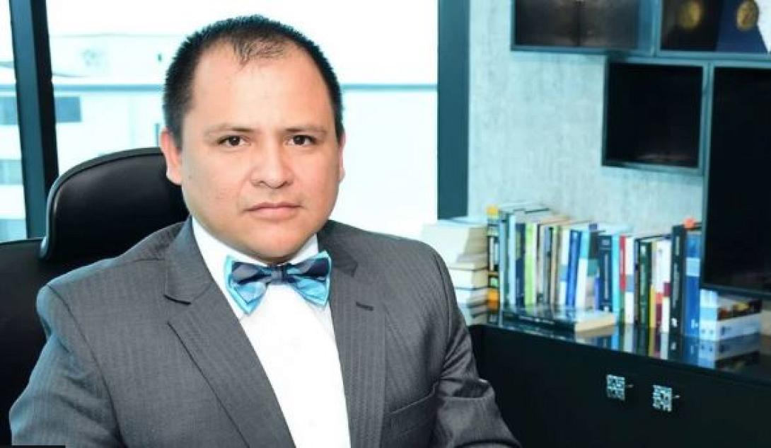 <iframe width="400" height="500" frameborder="0" src="https://www.bbc.com/news/av-embeds/68014040/vpid/p0h41c09"></iframe>