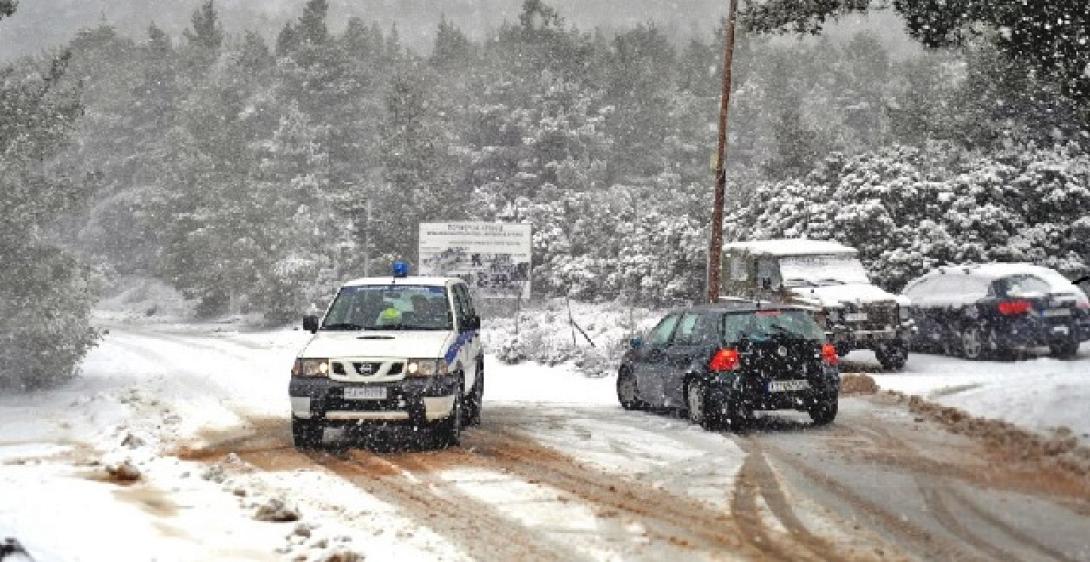 Χιόνια Πάρνηθα