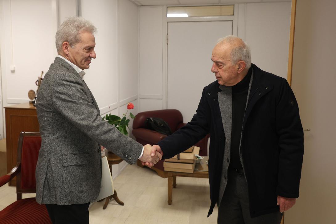 Καλοκαιρινός - Λαμπρινός