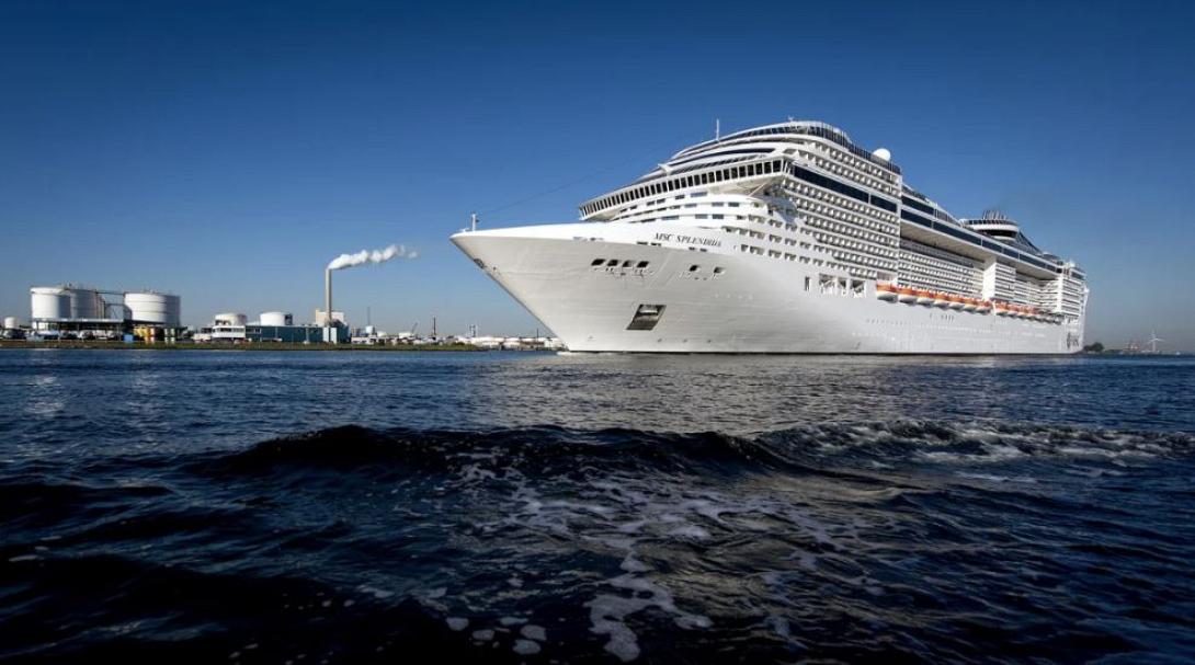 ΚΡΟΥΑΖΙΕΡΟΠΛΟΙΟ