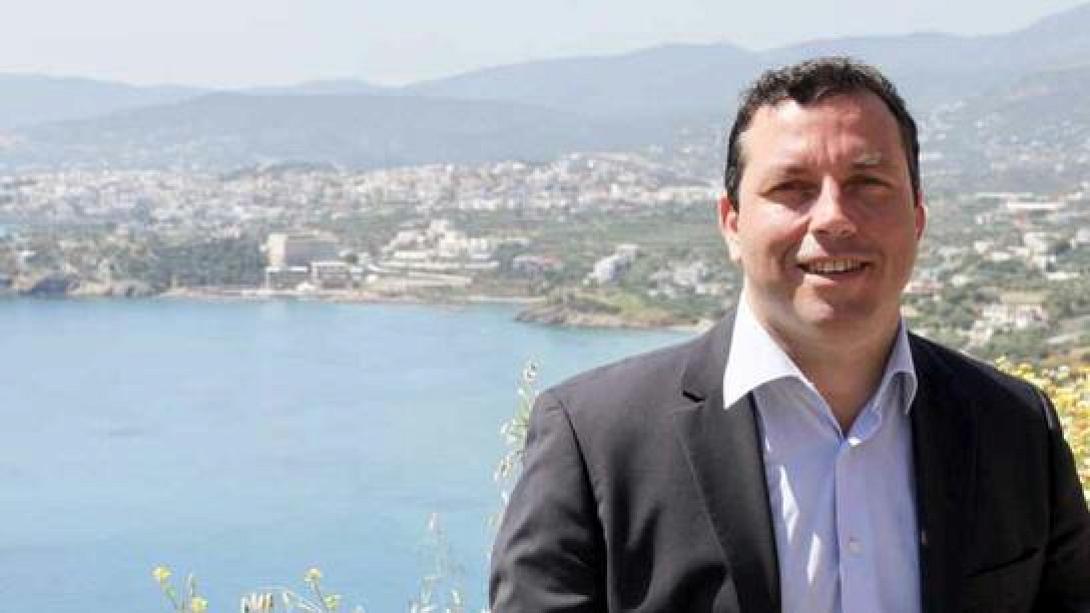 μανολης μενεγακης