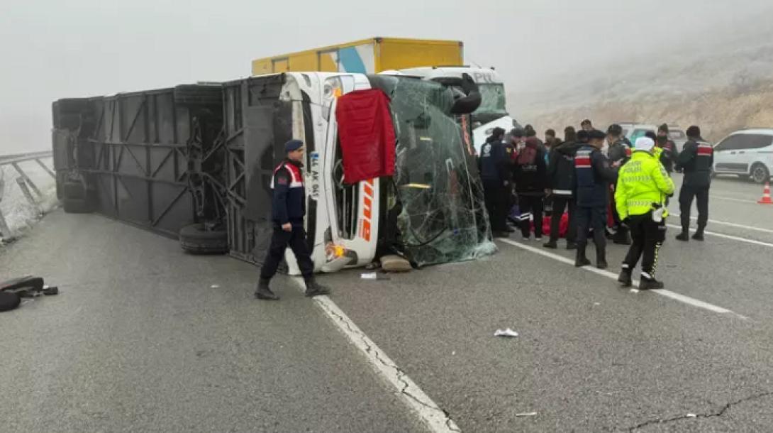 ΣΥΓΚΡΟΥΣΗ ΛΕΩΦΟΡΕΙΟΥ ΦΟΡΤΗΓΟΥ