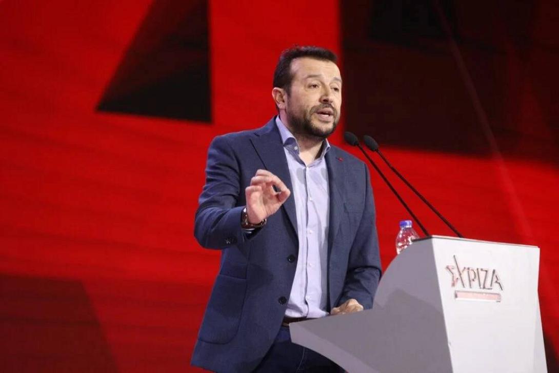 Νίκος Παπάς 