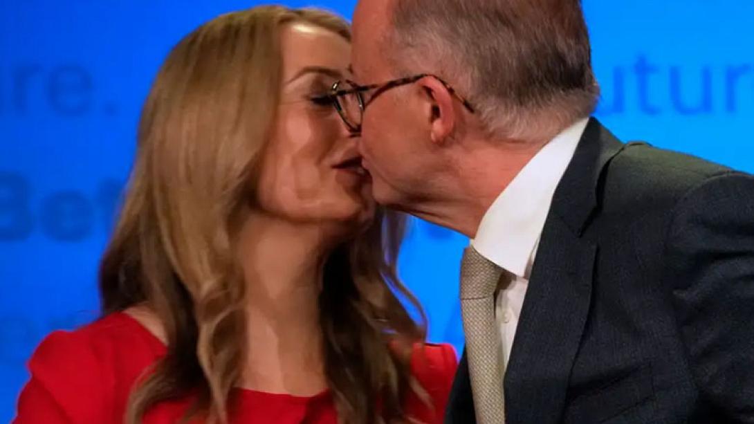 αλμπανέζι πρόταση γάμου