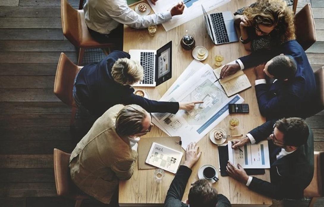 Επιχειρήσεις