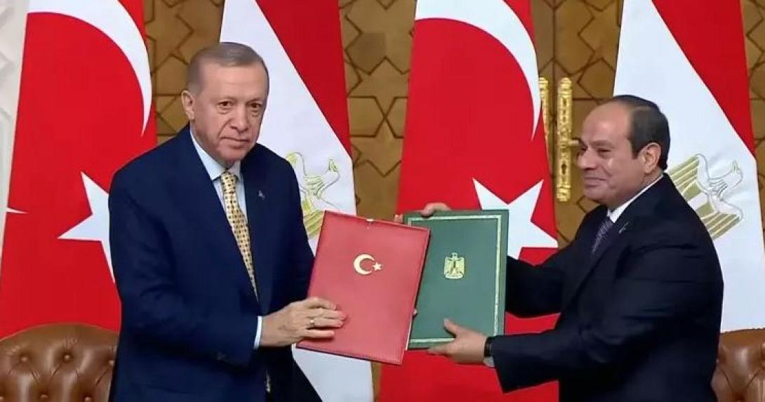 ΕΡΝΤΟΓΑΝ ΣΙΣΙ