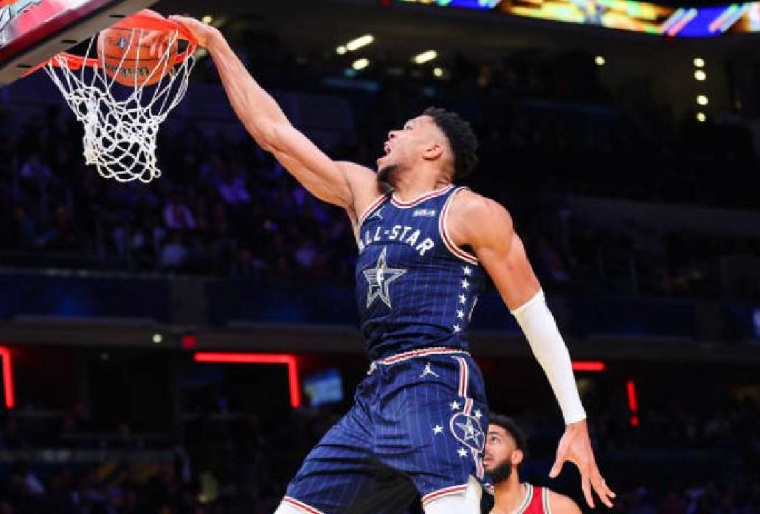 ΑΝΤΕΤΟΚΟΥΝΜΠΟ