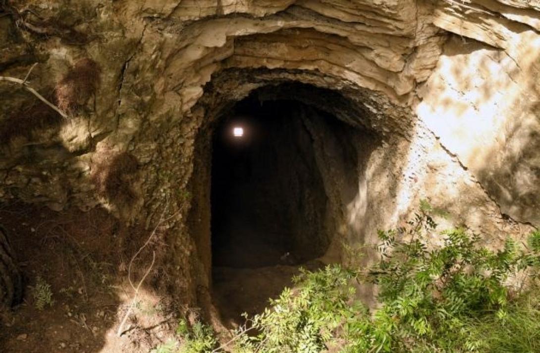 Λαγούμι Κορινθία