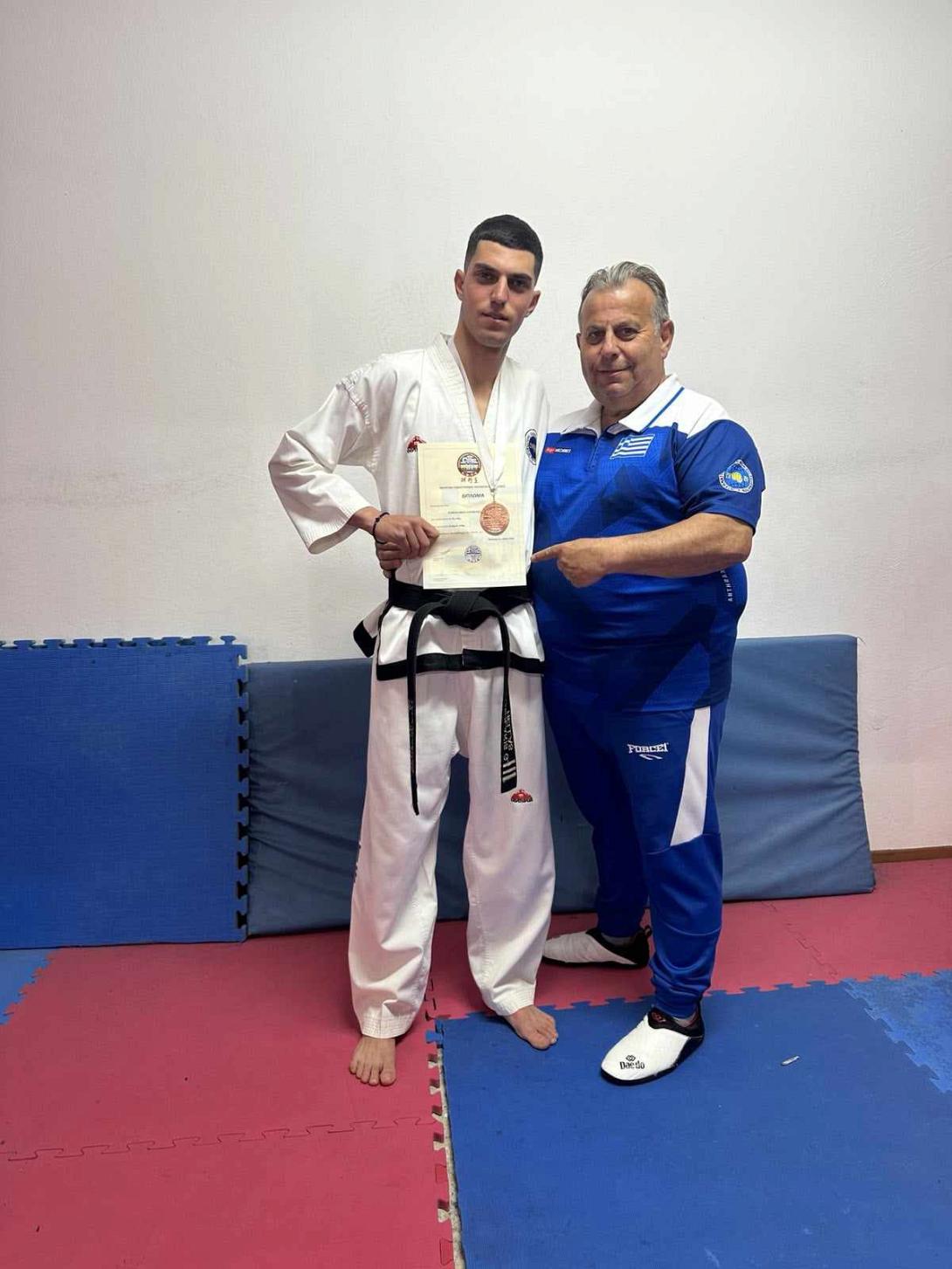 Στρατηγακης  Τζανιδης