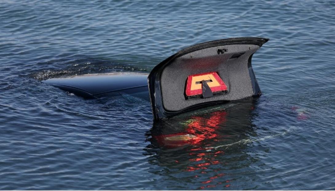 ιΙΧ στη θαλασσα