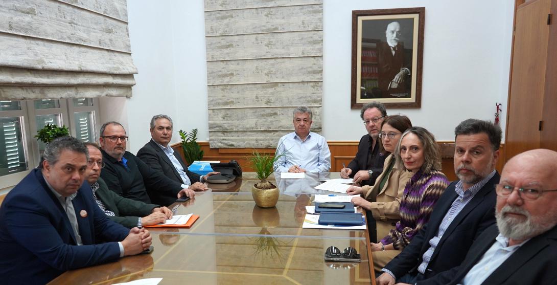 αρναουτακης