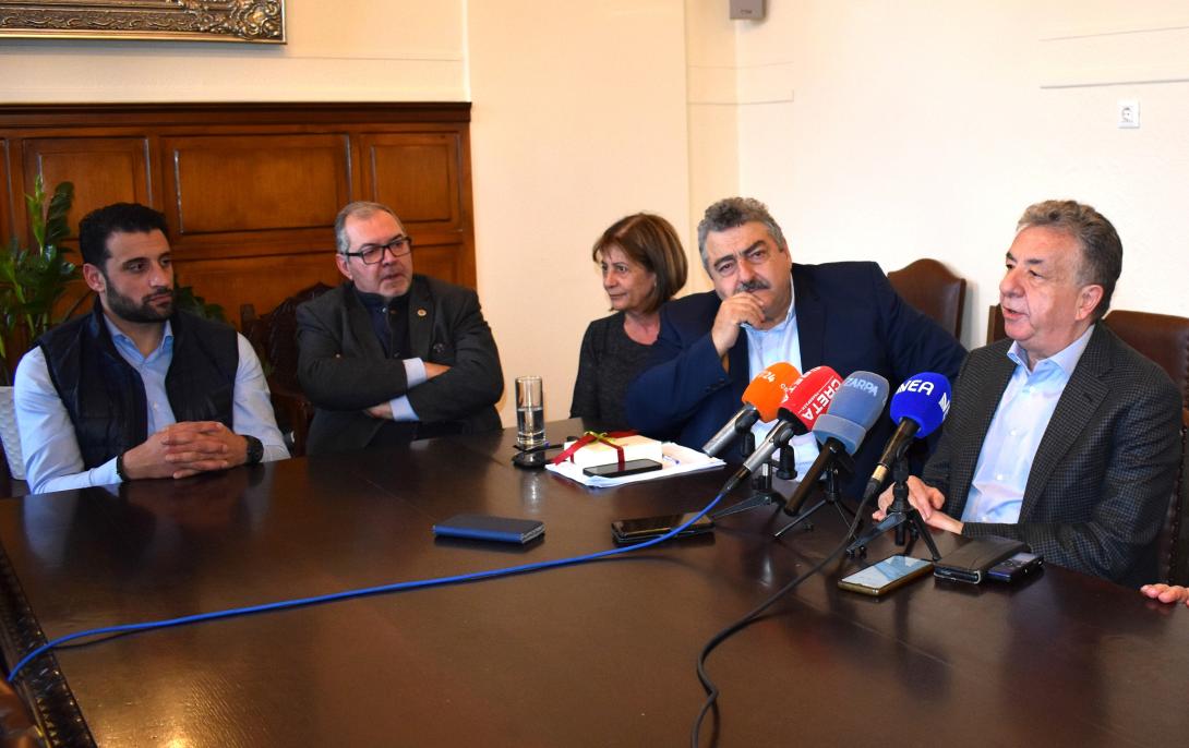 αρναουτακης