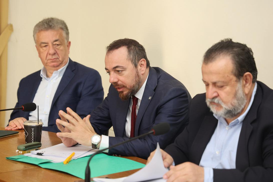 παρασύρης, αρναουτάκης, κεγκερογλου