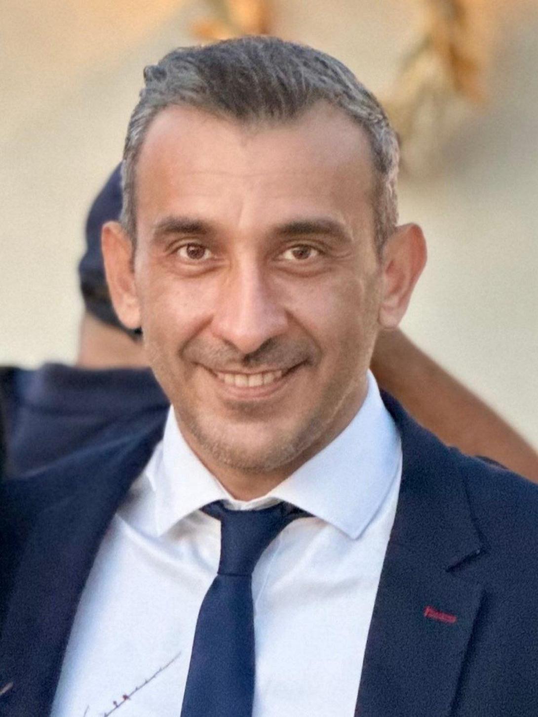 μιχάλης ριζικιανάκης