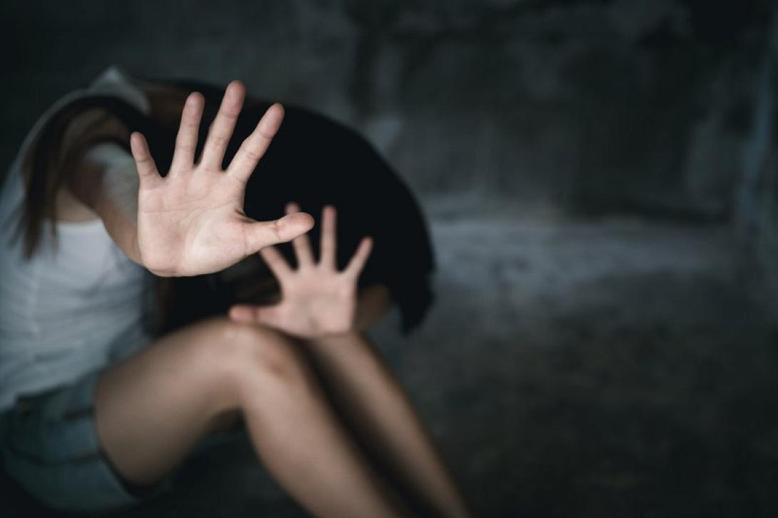 ενδοοικογενειακή βια