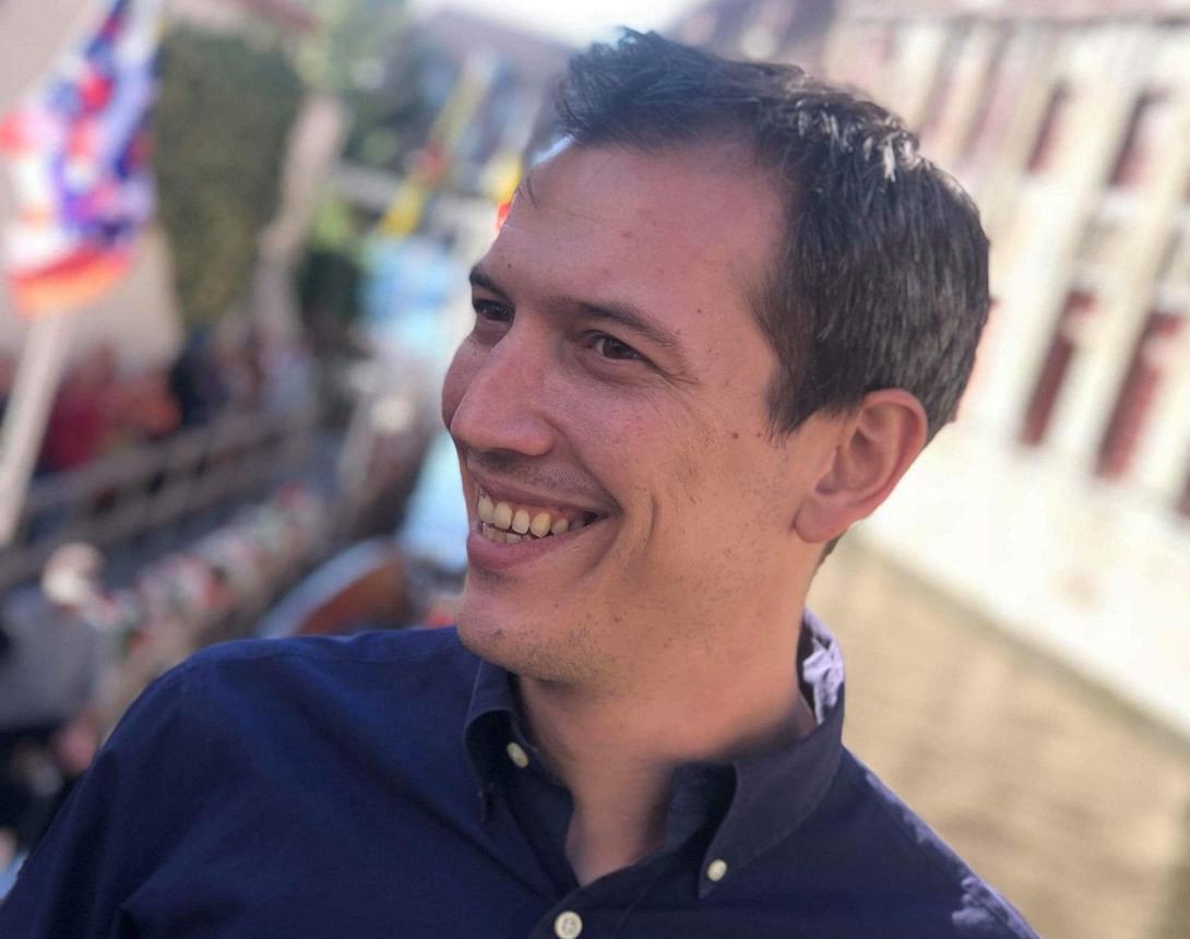 χάρης μπελτεγρής