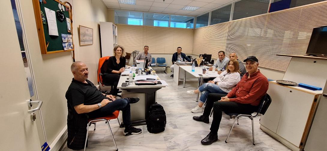 Περιοδεία κλιμακίου του ΚΚΕ στο Αεροδρόμιο Ηρακλειου