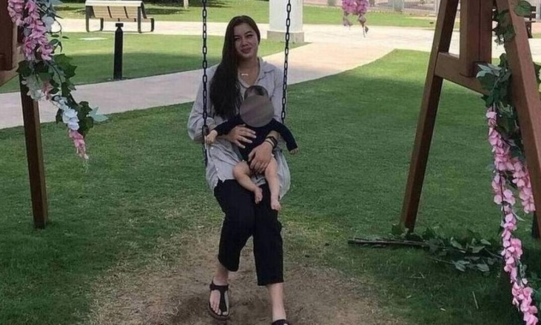 Κάρολάιν Γλυκά Νερά