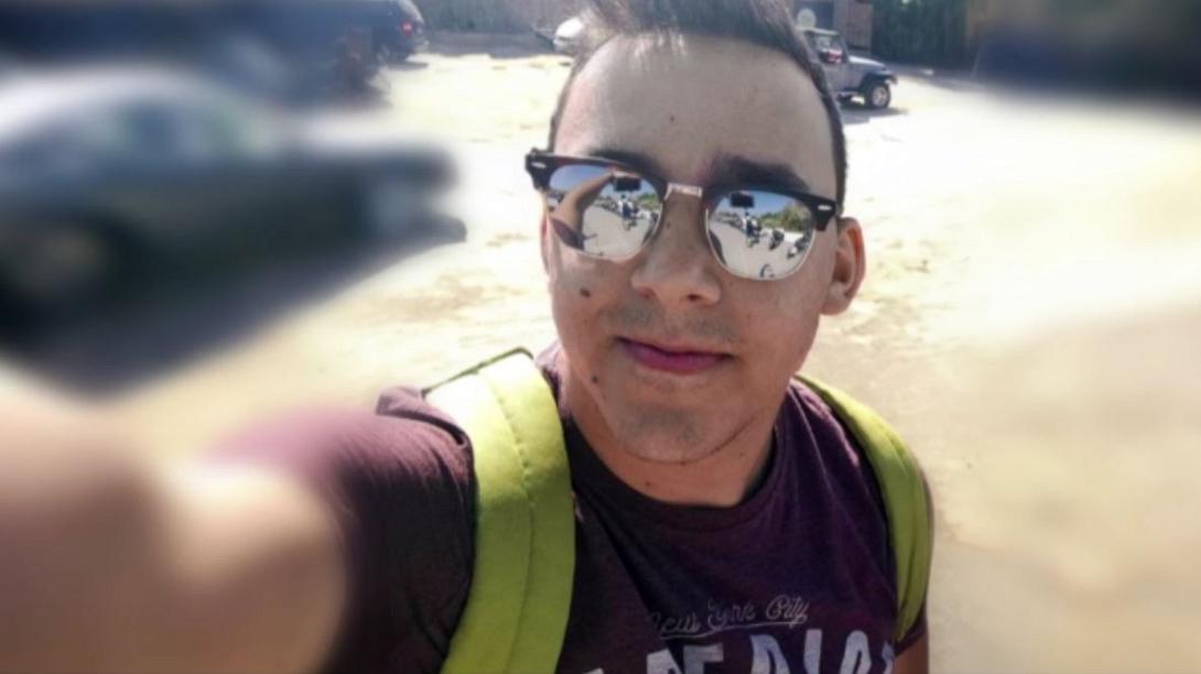 Μανόλης Τσικνάκης