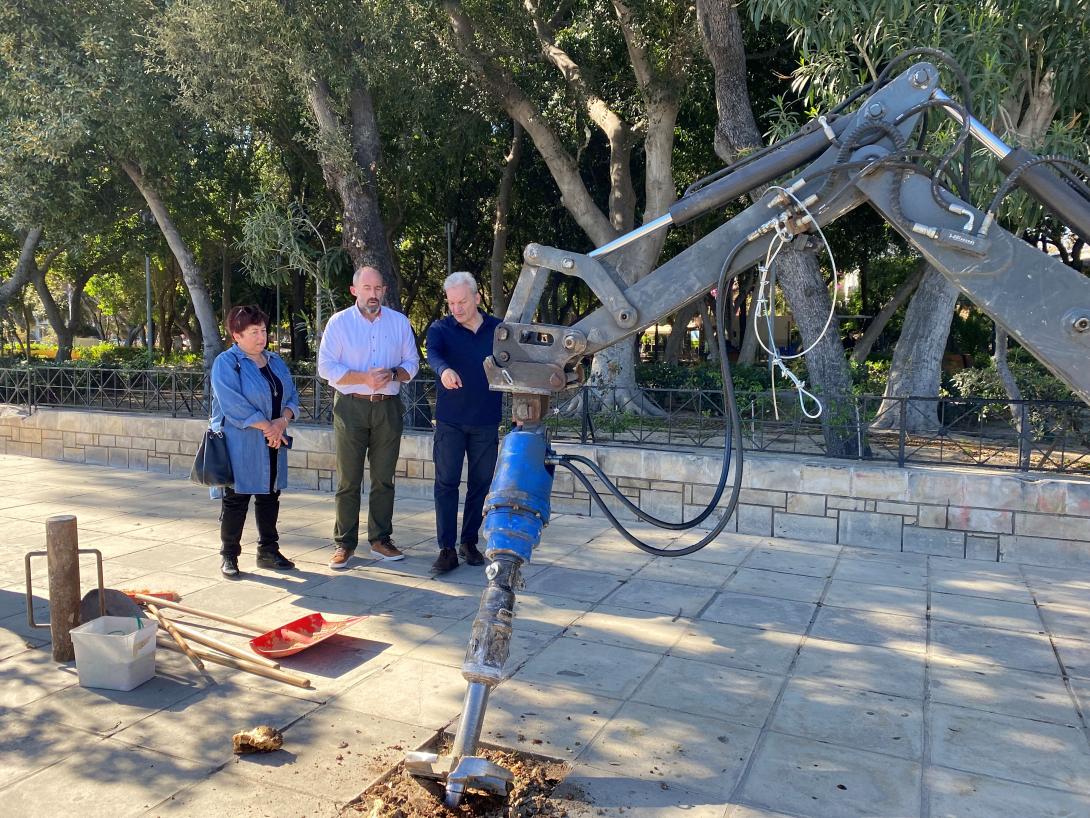 Αλέξης Καλοκαιρινός