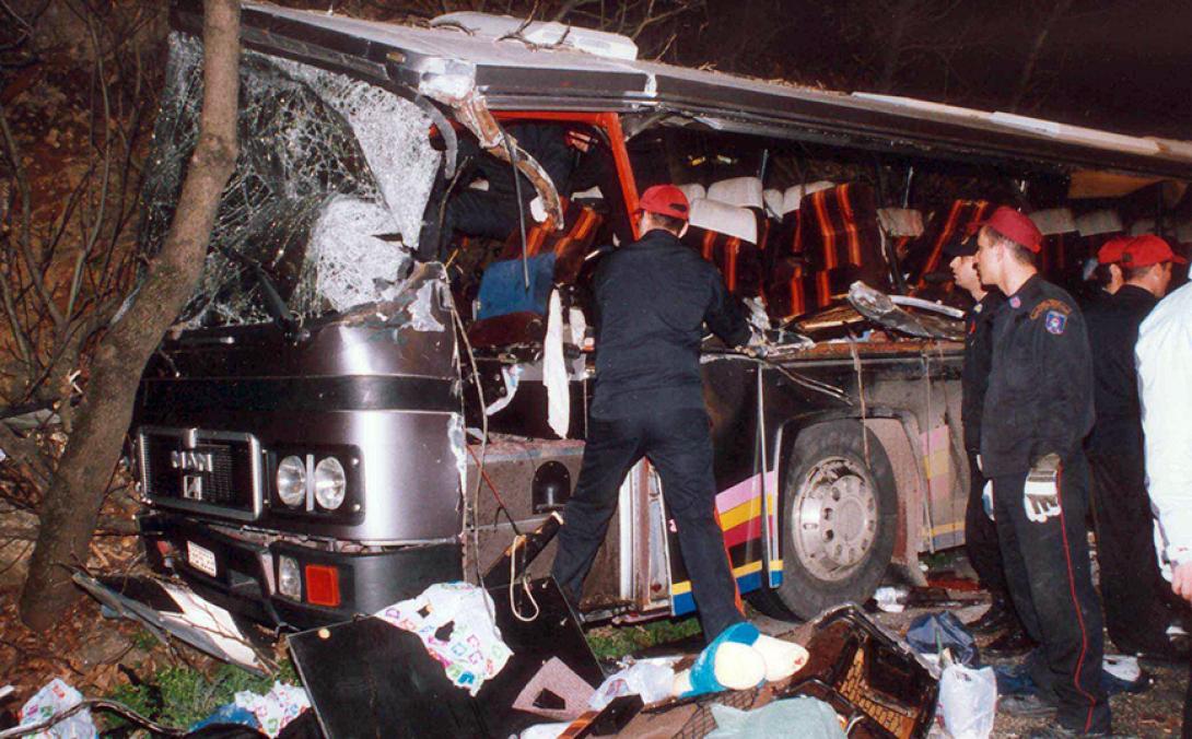 ΤΕΜΠΗ - ΠΟΛΥΝΕΚΡΟ ΤΡΟΧΑΙΟ