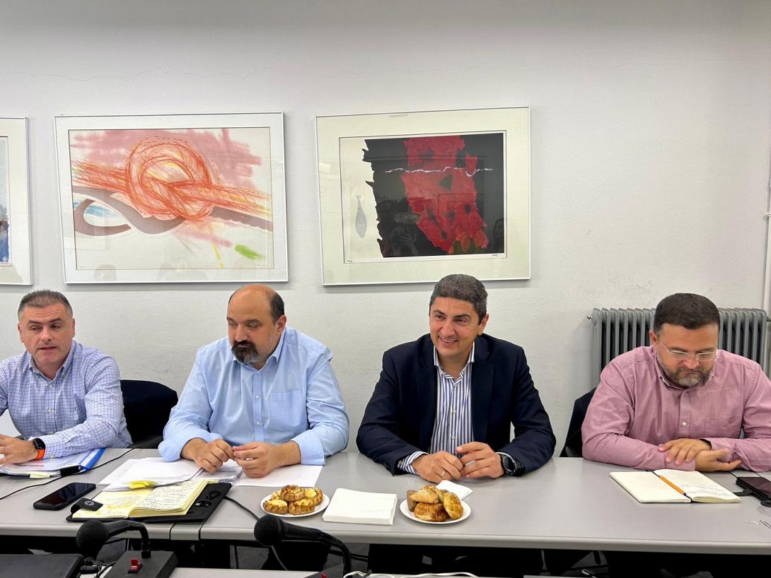 Αυγενάκης - Τριαντόπουλος