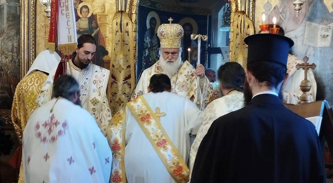 χειροτονία 