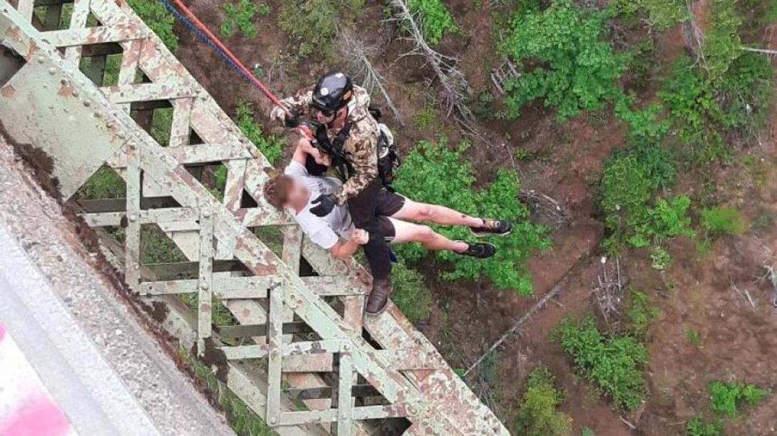 19χρονος - φαράγγι 