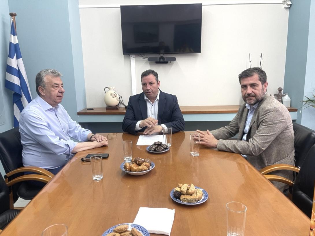 ΑΡΝΑΟΥΤΑΚΗΣ ΜΕΝΕΓΑΚΗΣ