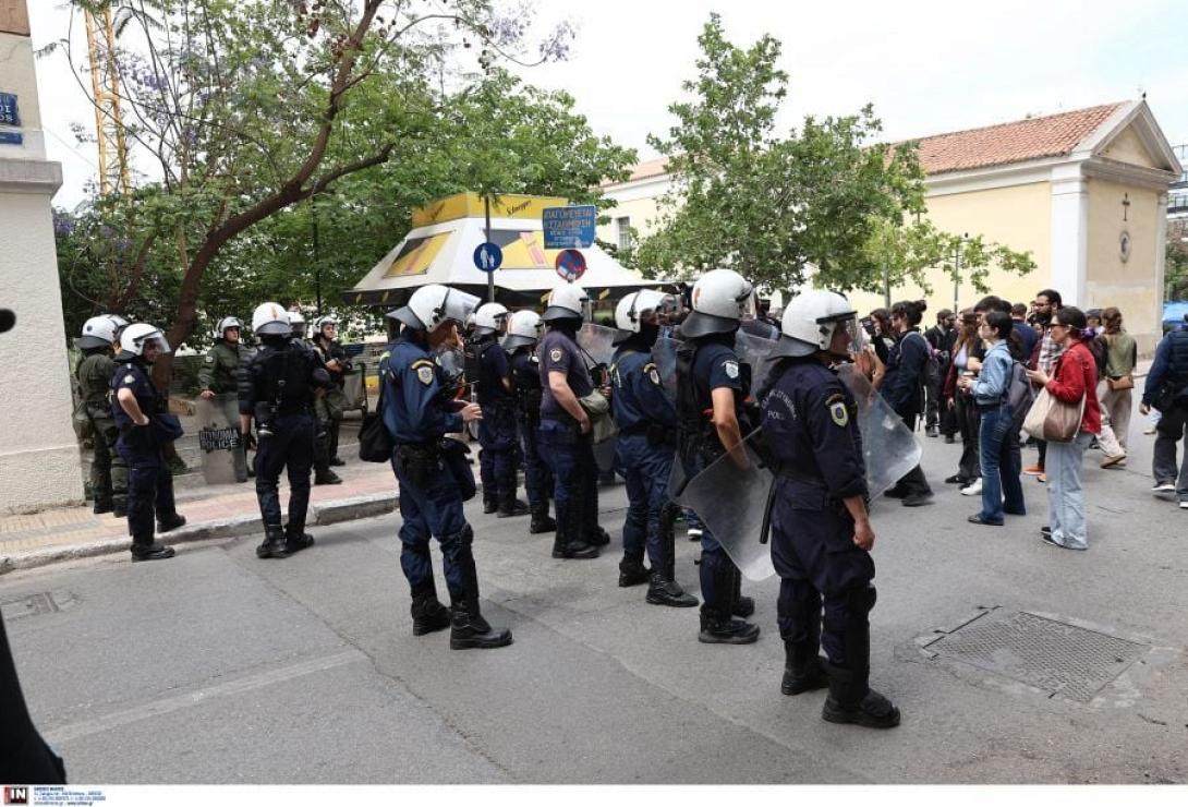 κατάληψη νομικής