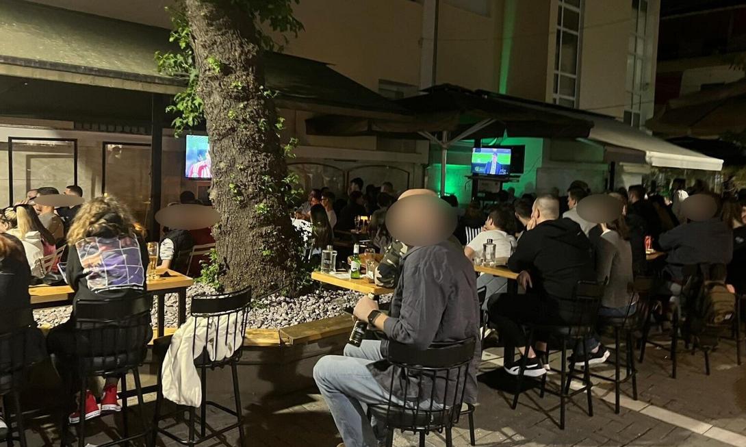 λαρισα φανέλα