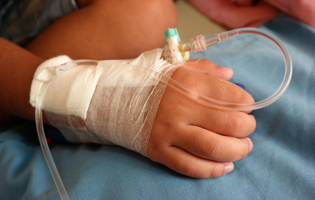 χέρι - παιδάκι - νοσοκομείο