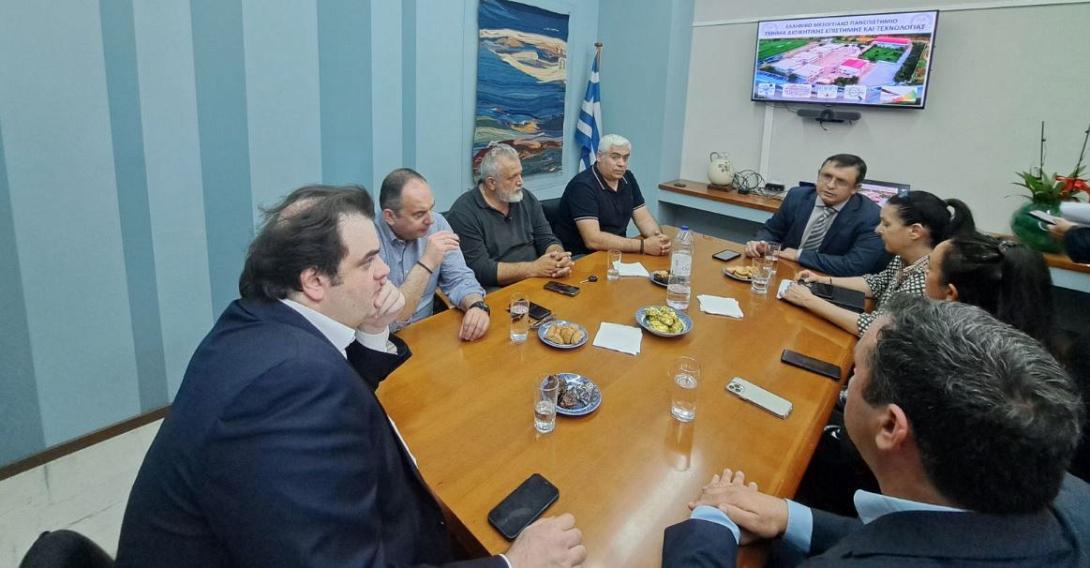 ΠΙΕΡΡΑΚΑΚΗΣ σε αγιο νικολαο