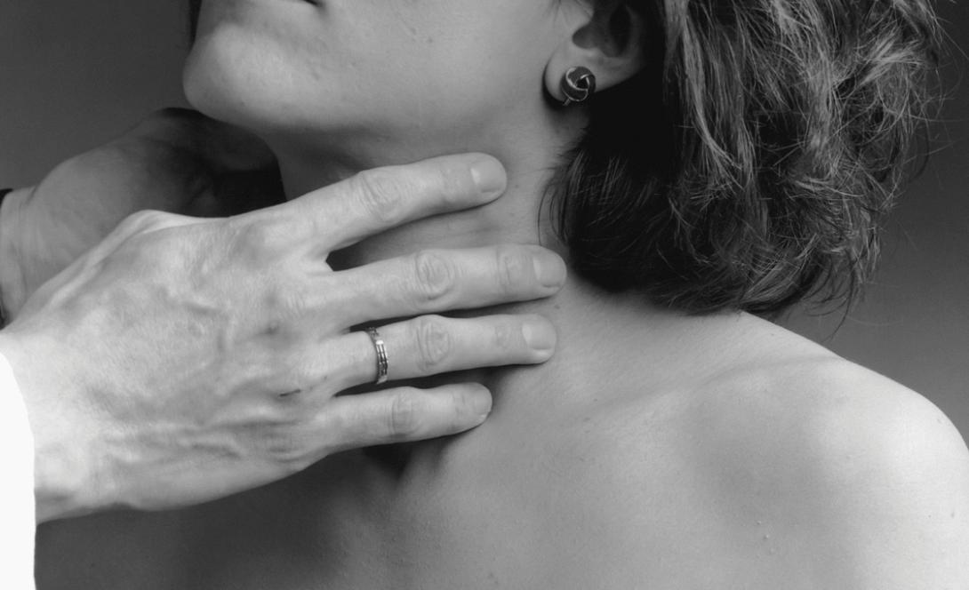 πονολαιμος