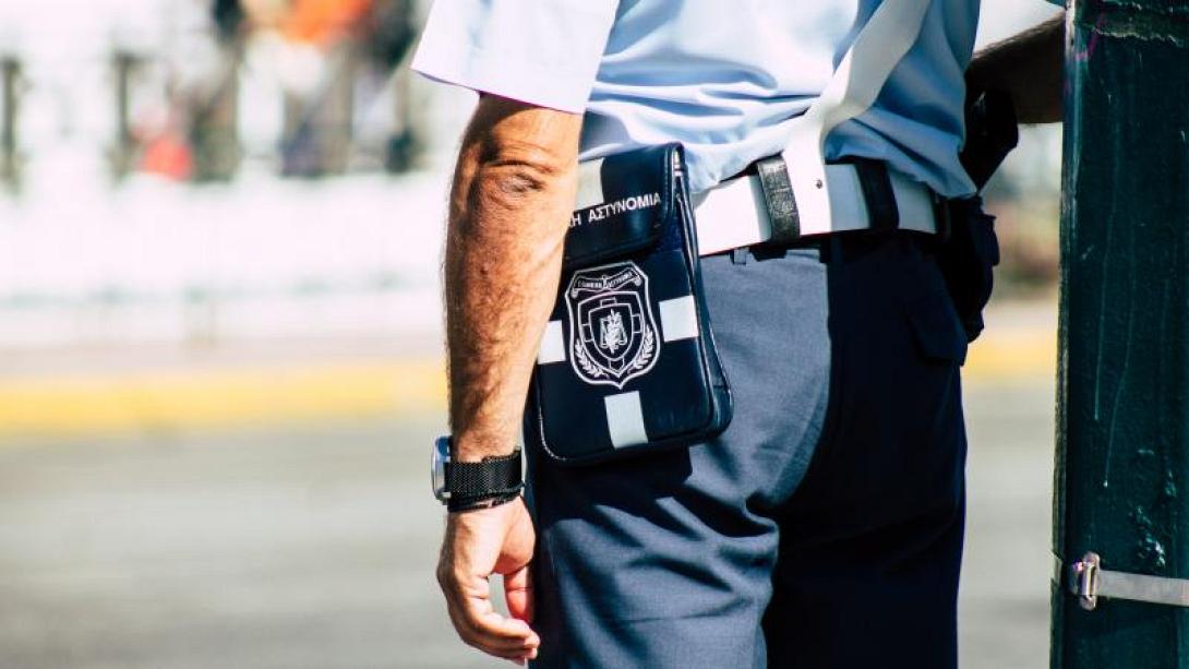 τροχαία - αστυνομικός