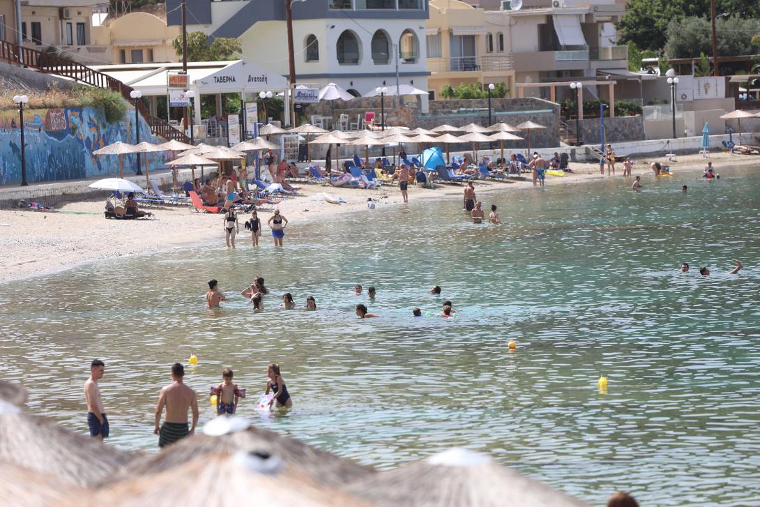 παραλία Λυγαριάς