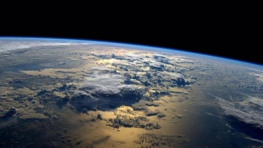 σύννεφα - διάστημα 