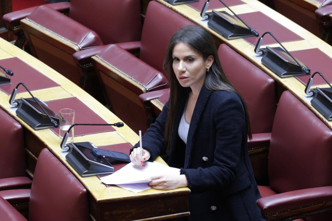 ΕΛΕΝΗ ΒΑΤΣΙΝΑ