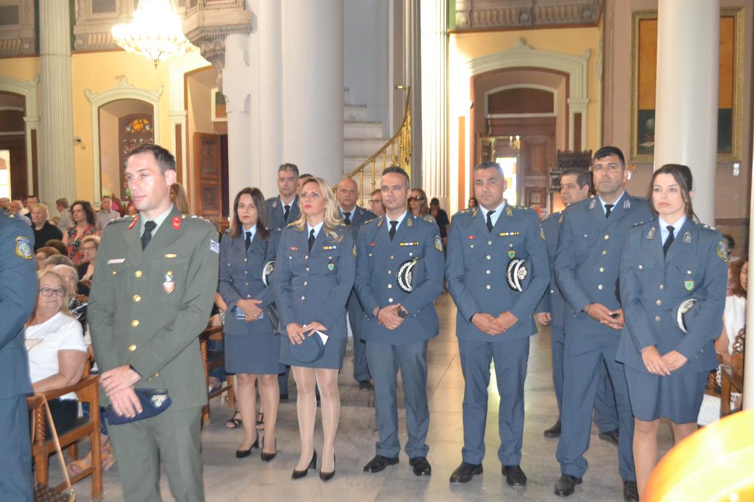 απόστρατοι