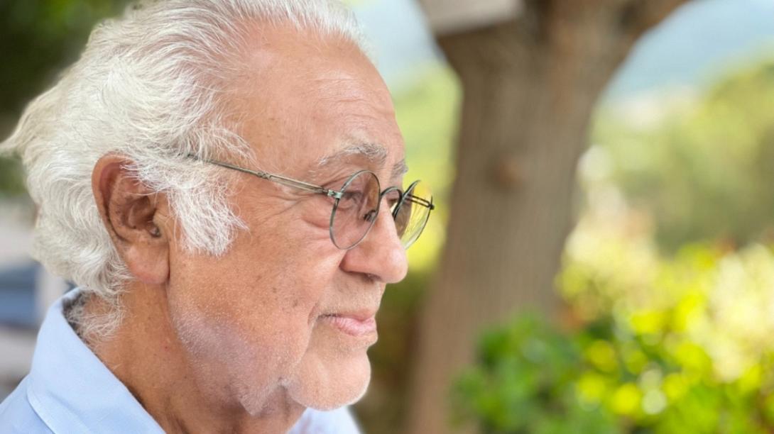 τασος μπιρσιμ