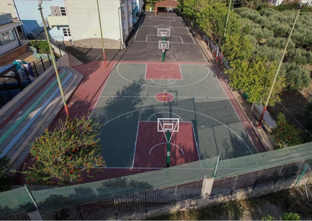γήπεδο μπάσκετ δημοτικό σχολείο βουτών