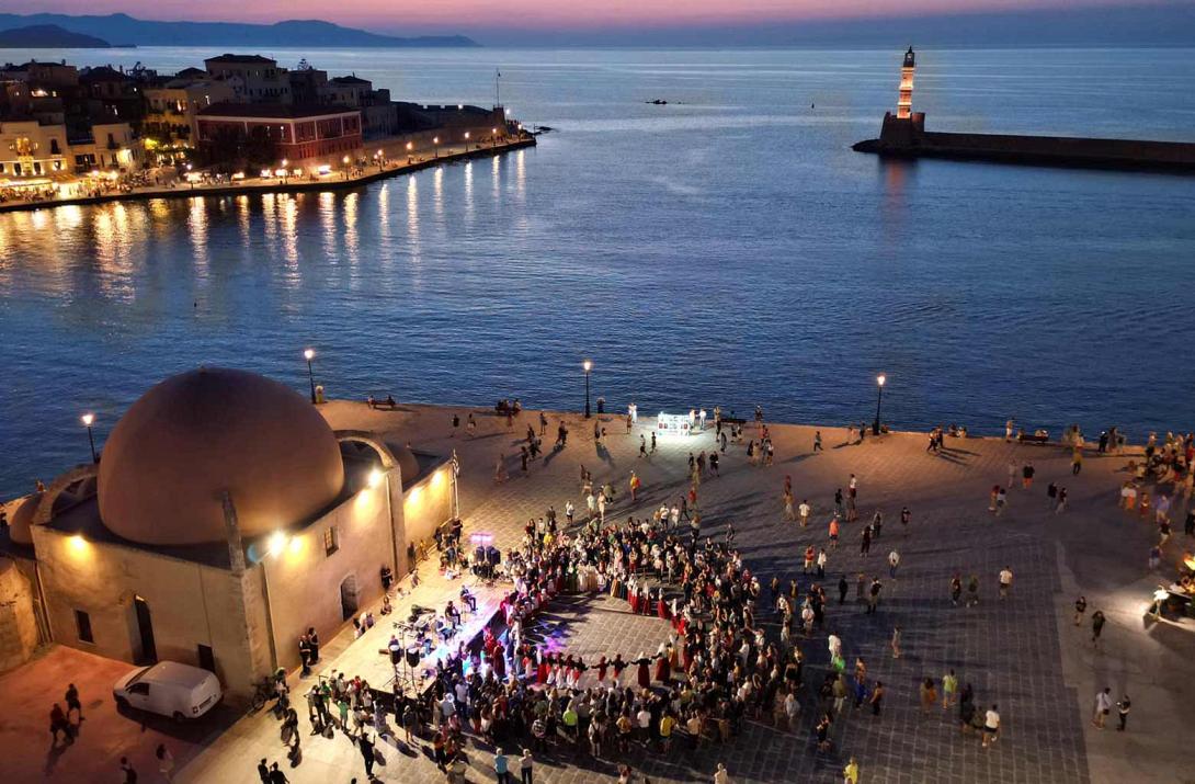 ΠΑΡΑΔΟΣΙΑΚΗ ΣΤΡΑΤΑ ΧΑΝΙΩΝ